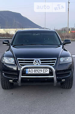 Позашляховик / Кросовер Volkswagen Touareg 2006 в Хусті