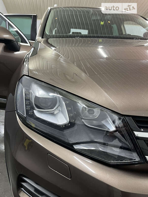 Внедорожник / Кроссовер Volkswagen Touareg 2011 в Луцке фото 71 Внедорожник / Кроссовер Volkswagen Touareg 2011 в Луцке