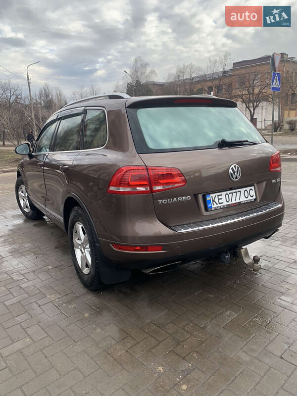 Внедорожник / Кроссовер Volkswagen Touareg 2013 в Кривом Роге