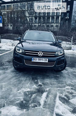 Внедорожник / Кроссовер Volkswagen Touareg 2012 в Тернополе