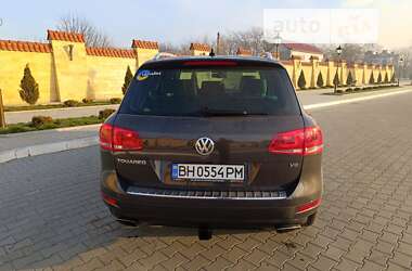 Позашляховик / Кросовер Volkswagen Touareg 2012 в Ізмаїлі