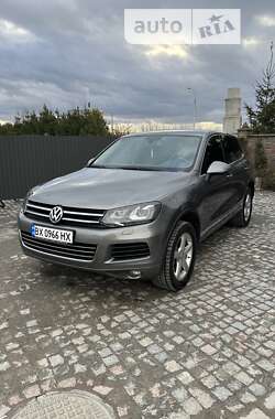 Внедорожник / Кроссовер Volkswagen Touareg 2011 в Тернополе