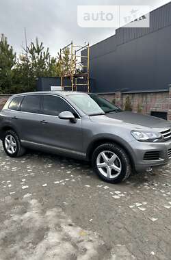 Внедорожник / Кроссовер Volkswagen Touareg 2011 в Тернополе