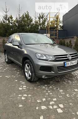 Внедорожник / Кроссовер Volkswagen Touareg 2011 в Тернополе