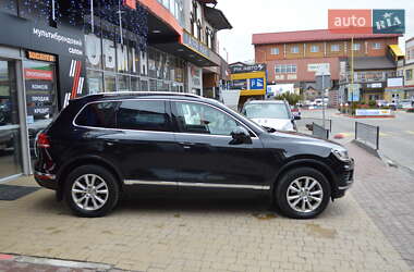 Внедорожник / Кроссовер Volkswagen Touareg 2017 в 