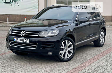 Позашляховик / Кросовер Volkswagen Touareg 2013 в Дніпрі