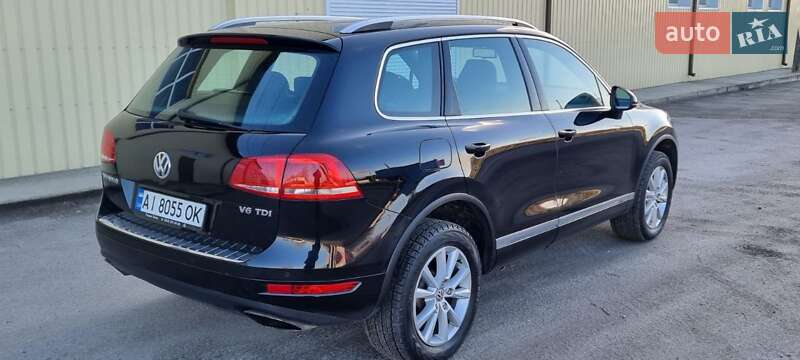 Внедорожник / Кроссовер Volkswagen Touareg 2012 в Сквире