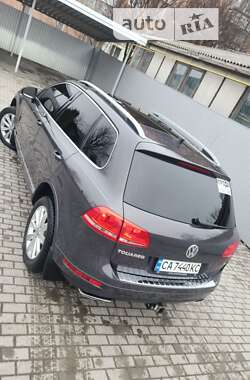 Внедорожник / Кроссовер Volkswagen Touareg 2012 в Тальном