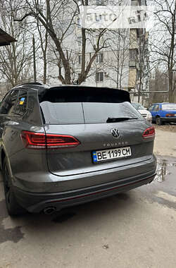 Внедорожник / Кроссовер Volkswagen Touareg 2022 в 