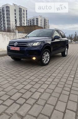 Позашляховик / Кросовер Volkswagen Touareg 2011 в Луцьку