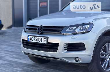 Внедорожник / Кроссовер Volkswagen Touareg 2014 в Луцке