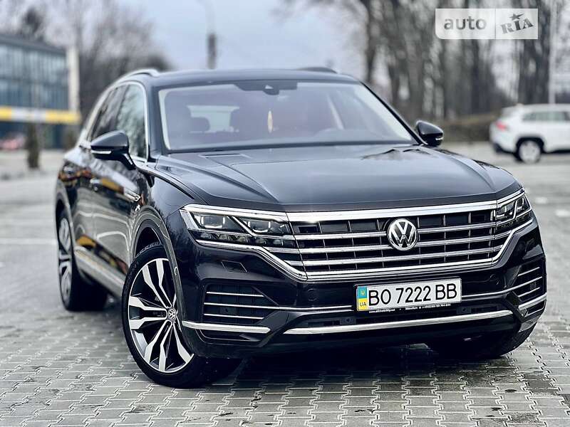 Внедорожник / Кроссовер Volkswagen Touareg 2018 в Тернополе