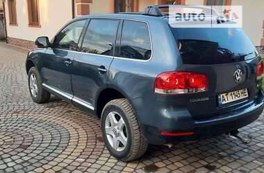 Позашляховик / Кросовер Volkswagen Touareg 2005 в Івано-Франківську