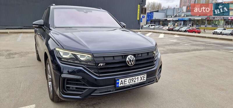 Позашляховик / Кросовер Volkswagen Touareg 2021 в Києві