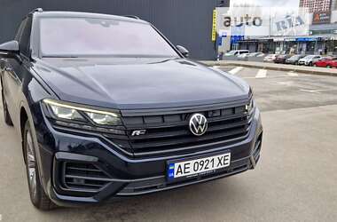 Внедорожник / Кроссовер Volkswagen Touareg 2021 в Киеве