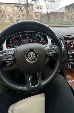 Позашляховик / Кросовер Volkswagen Touareg 2012 в Кривому Розі
