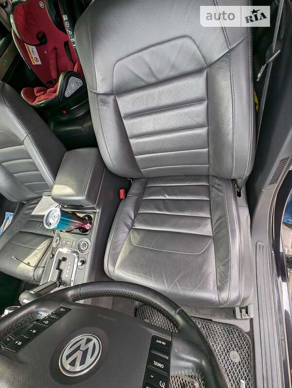 Позашляховик / Кросовер Volkswagen Touareg 2009 в Одесі фото 25 Позашляховик / Кросовер Volkswagen Touareg 2009 в Одесі