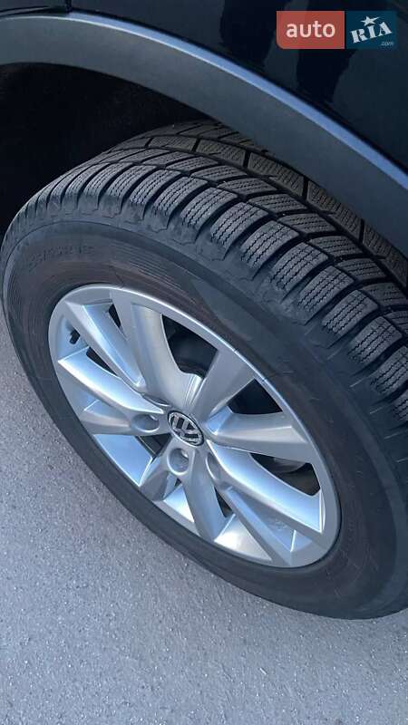 Внедорожник / Кроссовер Volkswagen Touareg 2011 в Кропивницком фото 18 Внедорожник / Кроссовер Volkswagen Touareg 2011 в Кропивницком