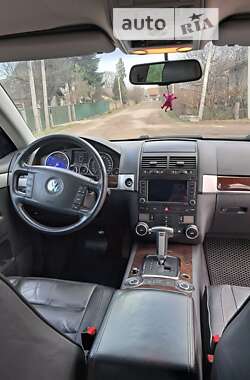 Позашляховик / Кросовер Volkswagen Touareg 2005 в Коломиї