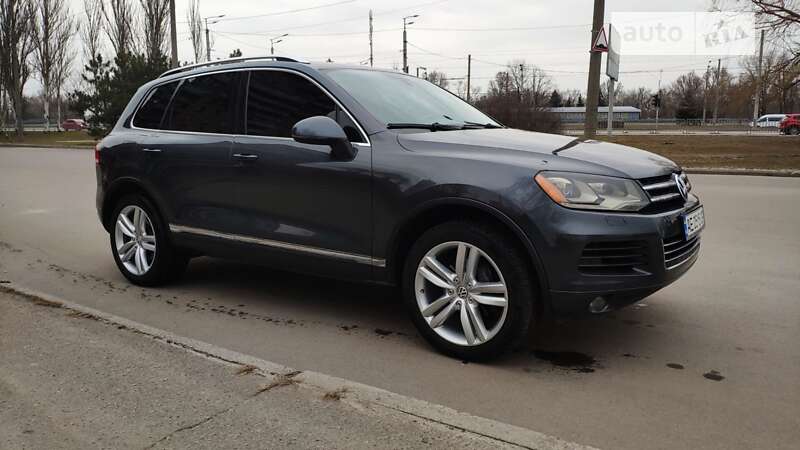 Внедорожник / Кроссовер Volkswagen Touareg 2013 в Днепре фото 9 Внедорожник / Кроссовер Volkswagen Touareg 2013 в Днепре