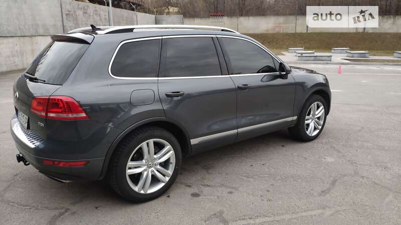 Внедорожник / Кроссовер Volkswagen Touareg 2013 в Днепре фото 28 Внедорожник / Кроссовер Volkswagen Touareg 2013 в Днепре