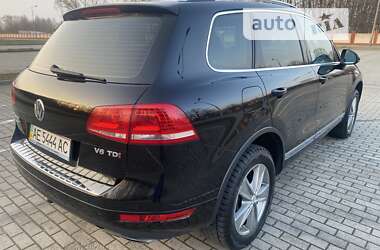 Внедорожник / Кроссовер Volkswagen Touareg 2014 в Днепре