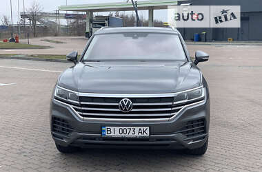 Позашляховик / Кросовер Volkswagen Touareg 2021 в Києві