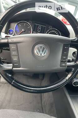 Внедорожник / Кроссовер Volkswagen Touareg 2005 в Белой Церкви