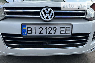 Внедорожник / Кроссовер Volkswagen Touareg 2014 в Кременчуге