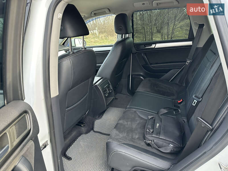 Позашляховик / Кросовер Volkswagen Touareg 2013 в Новому Бузі фото 11 Позашляховик / Кросовер Volkswagen Touareg 2013 в Новому Бузі