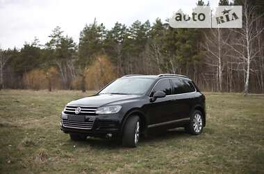 Позашляховик / Кросовер Volkswagen Touareg 2012 в Краснограді