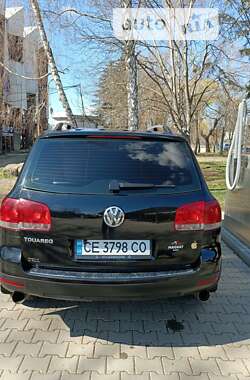 Внедорожник / Кроссовер Volkswagen Touareg 2004 в Черновцах