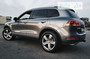 Позашляховик / Кросовер Volkswagen Touareg 2011 в Первомайську