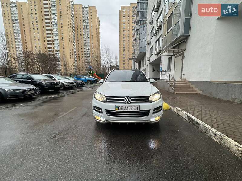 Позашляховик / Кросовер Volkswagen Touareg 2013 в Києві фото 13 Позашляховик / Кросовер Volkswagen Touareg 2013 в Києві