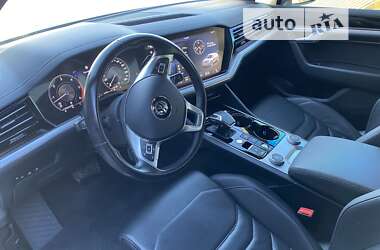 Позашляховик / Кросовер Volkswagen Touareg 2020 в Тернополі