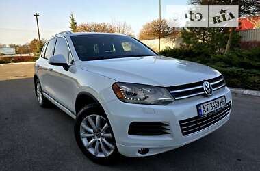 Внедорожник / Кроссовер Volkswagen Touareg 2014 в Полтаве