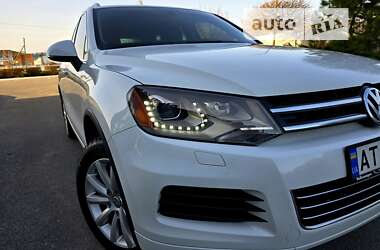 Внедорожник / Кроссовер Volkswagen Touareg 2014 в Полтаве