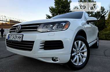 Внедорожник / Кроссовер Volkswagen Touareg 2014 в Полтаве