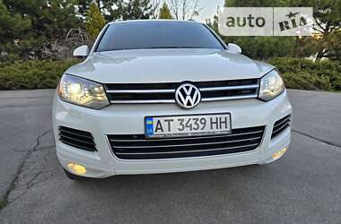 Внедорожник / Кроссовер Volkswagen Touareg 2014 в Полтаве