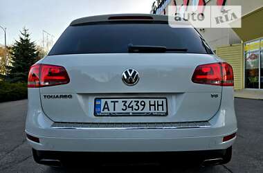 Внедорожник / Кроссовер Volkswagen Touareg 2014 в Полтаве