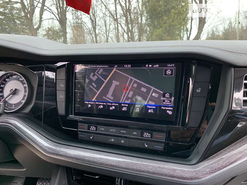 Внедорожник / Кроссовер Volkswagen Touareg 2020 в Кривом Роге