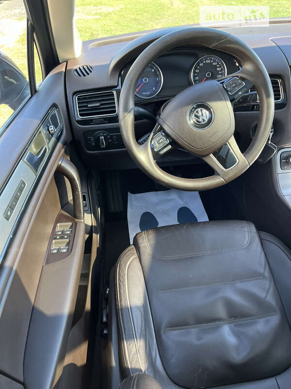 Внедорожник / Кроссовер Volkswagen Touareg 2011 в Луцке фото 36 Внедорожник / Кроссовер Volkswagen Touareg 2011 в Луцке