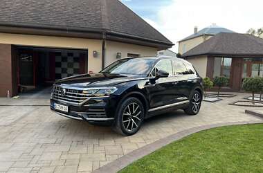 Позашляховик / Кросовер Volkswagen Touareg 2020 в Львові