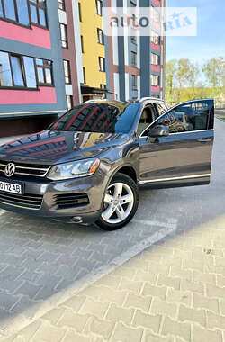 Внедорожник / Кроссовер Volkswagen Touareg 2011 в Тернополе