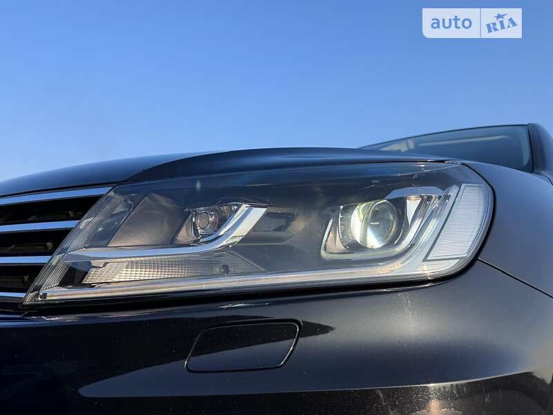 Внедорожник / Кроссовер Volkswagen Touareg 2016 в Черновцах фото 19 Внедорожник / Кроссовер Volkswagen Touareg 2016 в Черновцах