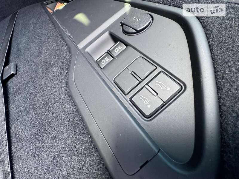 Внедорожник / Кроссовер Volkswagen Touareg 2016 в Черновцах фото 24 Внедорожник / Кроссовер Volkswagen Touareg 2016 в Черновцах