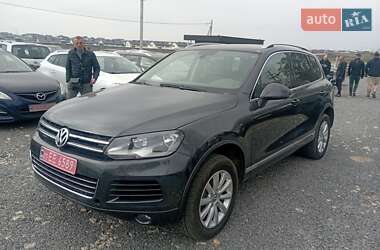 Внедорожник / Кроссовер Volkswagen Touareg 2012 в Ровно