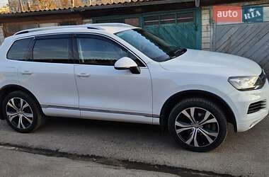 Внедорожник / Кроссовер Volkswagen Touareg 2013 в Харькове