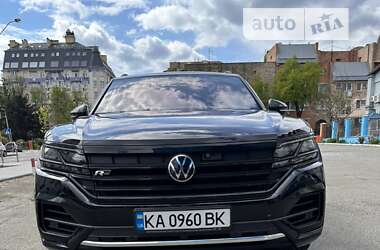 Внедорожник / Кроссовер Volkswagen Touareg 2020 в Киеве