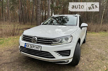 Позашляховик / Кросовер Volkswagen Touareg 2012 в Києві